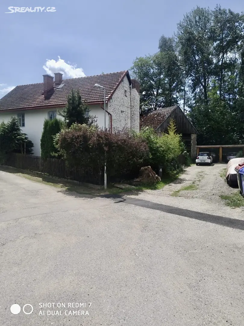 Prodej  rodinného domu 145 m², pozemek 810 m², Divišov - Šternov, okres Benešov