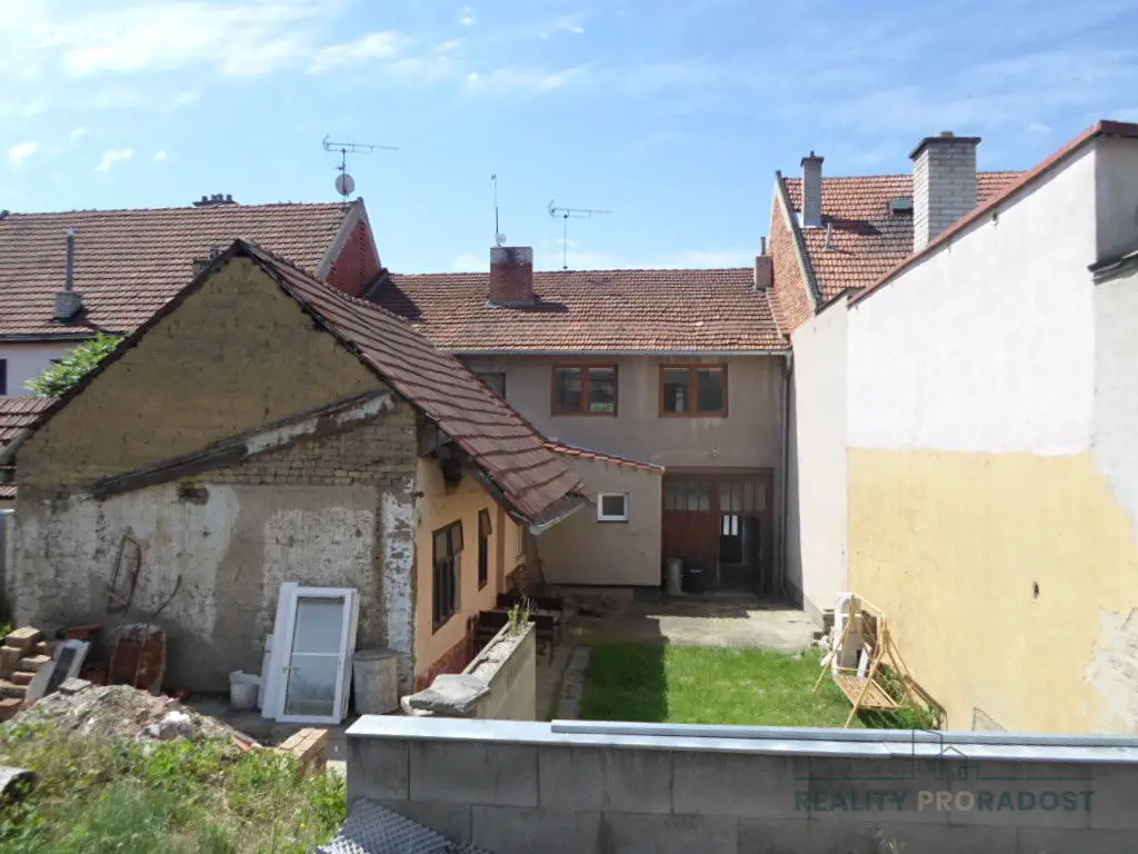 Prodej  rodinného domu 203 m², pozemek 423 m², Dolní Němčí, okres Uherské Hradiště