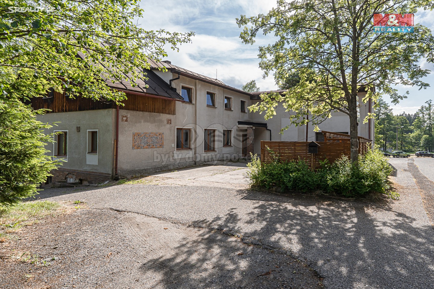Prodej  rodinného domu 560 m², pozemek 1 539 m², Hranice - Studánka, okres Cheb