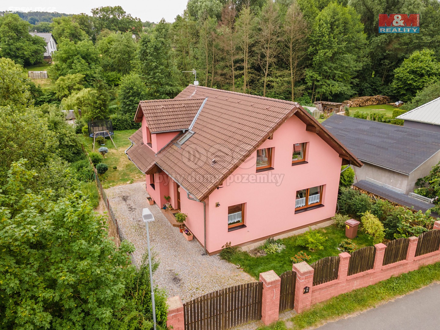 Prodej  rodinného domu 646 m², pozemek 113 m², Přemyslova, Libušín