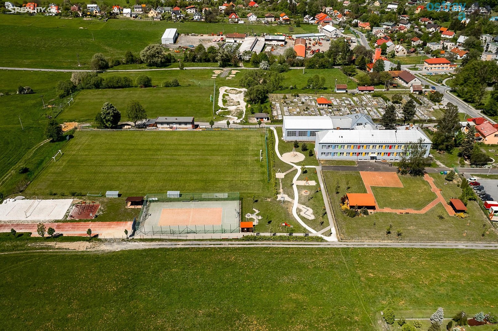 Prodej  stavebního pozemku 1 038 m², Janovice, okres Frýdek-Místek