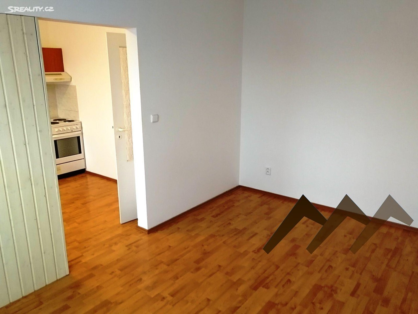 Pronájem bytu 1+1 38 m², Seniorů, Liberec - Liberec XXX-Vratislavice nad Nisou