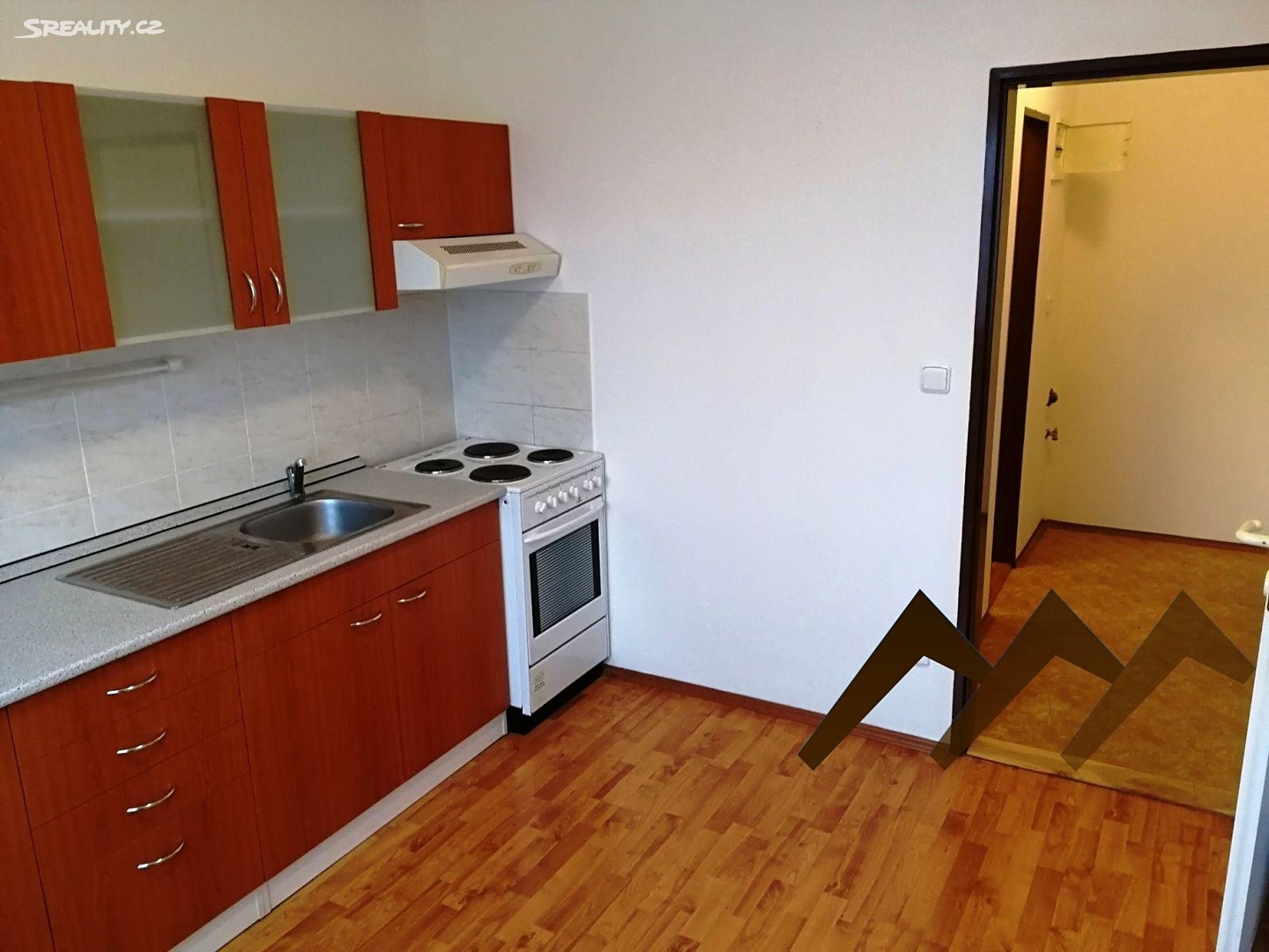 Pronájem bytu 1+1 38 m², Seniorů, Liberec - Liberec XXX-Vratislavice nad Nisou
