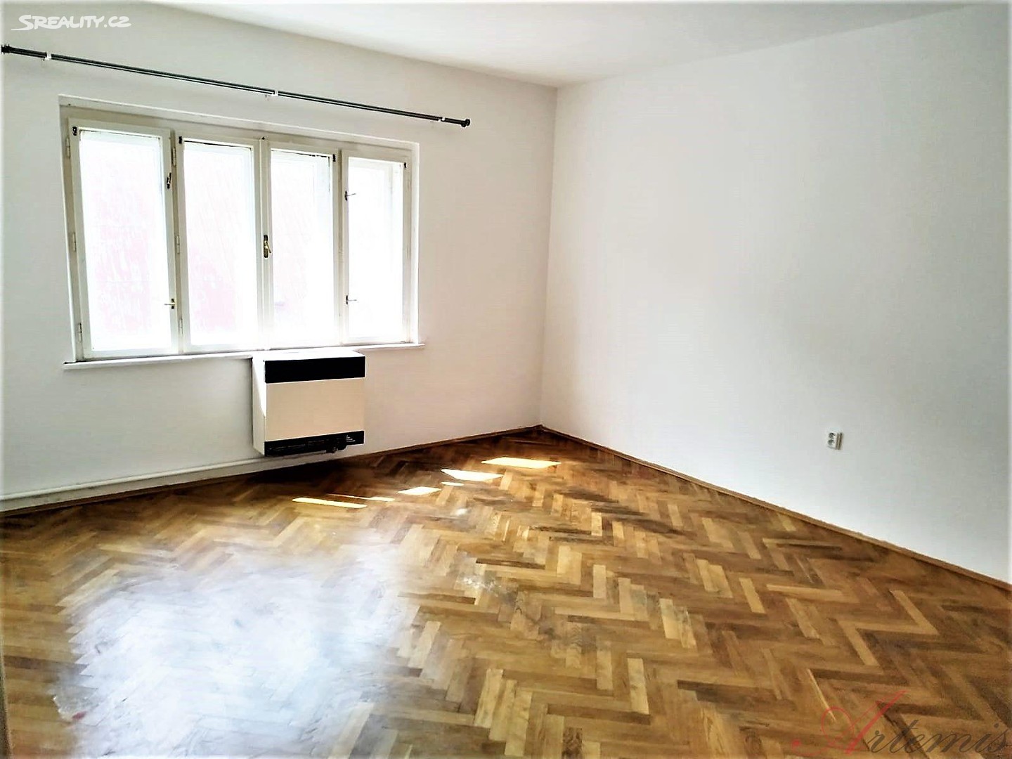 Pronájem bytu 1+1 47 m², Veleslavínova, Ostrava - Moravská Ostrava