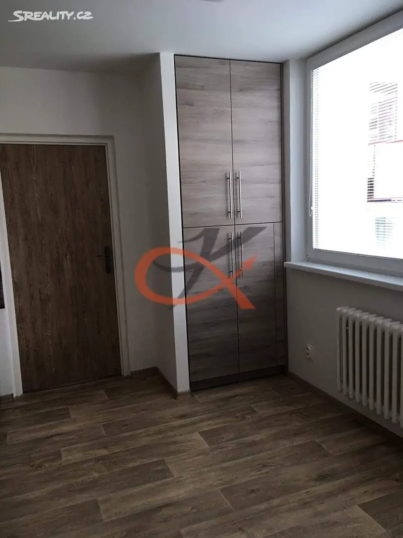 Pronájem bytu 3+1 72 m², Svazarmovská, Rožnov pod Radhoštěm