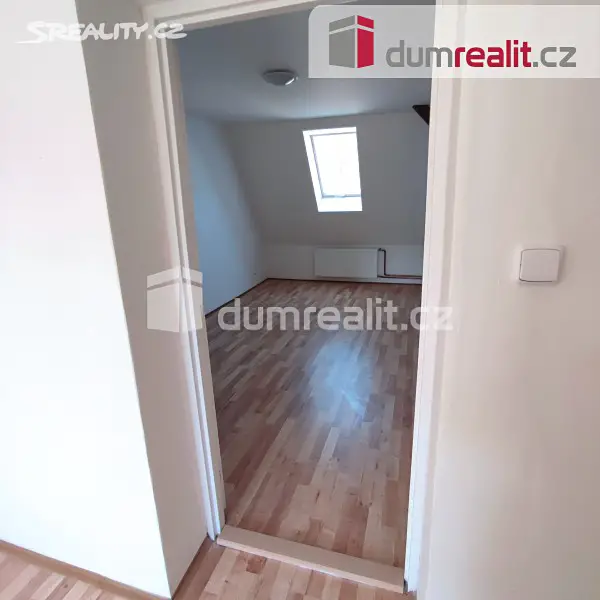 Pronájem bytu 2+1 70 m², Železničářská, Ústí nad Labem - Střekov