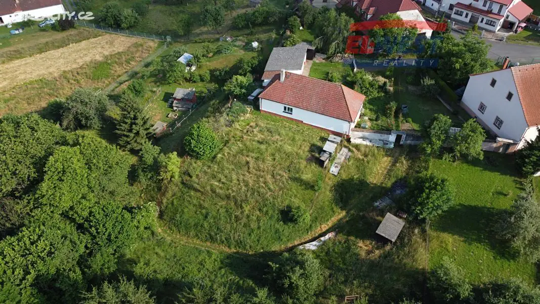 Prodej  rodinného domu 200 m², pozemek 2 688 m², Dražovice, okres Klatovy