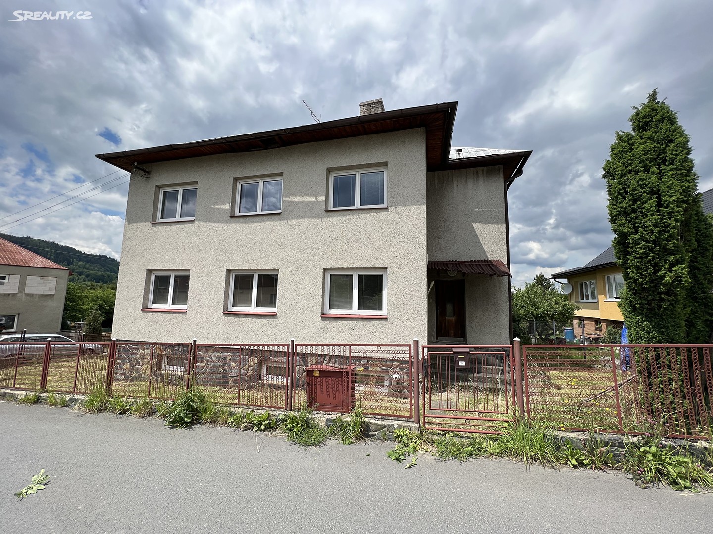 Prodej  rodinného domu 300 m², pozemek 688 m², Hutisko-Solanec - Hutisko, okres Vsetín