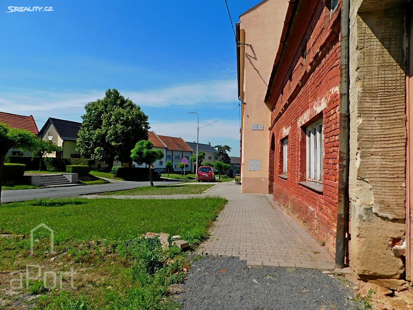 Prodej  stavebního pozemku 1 627 m², Ivaň, okres Prostějov