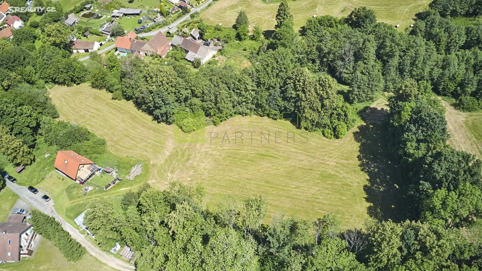 Prodej  stavebního pozemku 7 008 m², Lhenice - Vodice, okres Prachatice