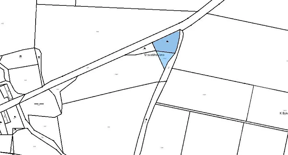 Prodej  komerčního pozemku 1 652 m², Suchomasty - Borek, okres Beroun