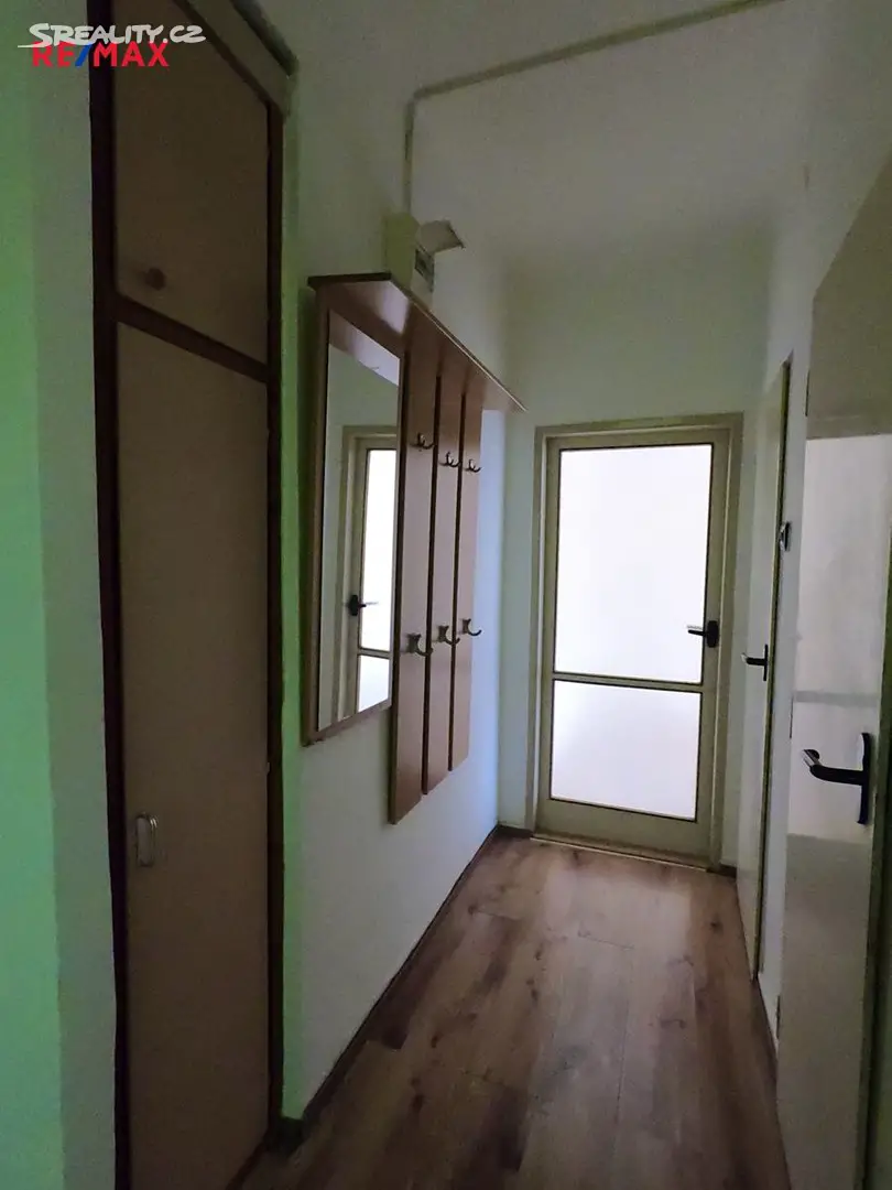 Pronájem bytu 2+1 55 m², Křížkovského, Teplice