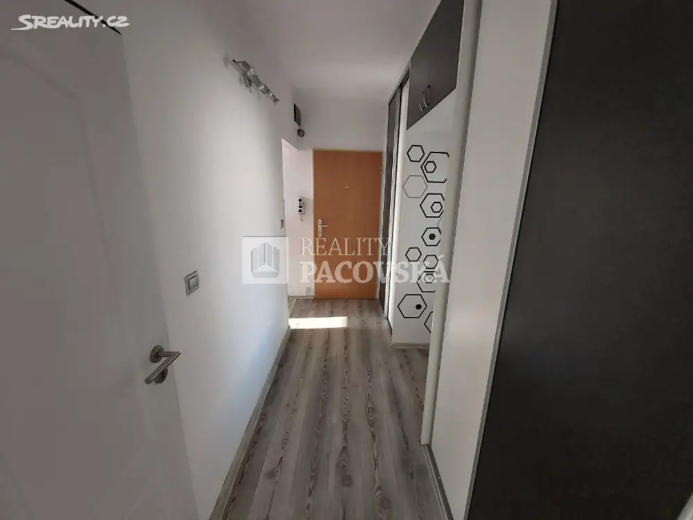 Pronájem bytu 4+1 83 m², Seifertova, Ústí nad Labem - Neštěmice