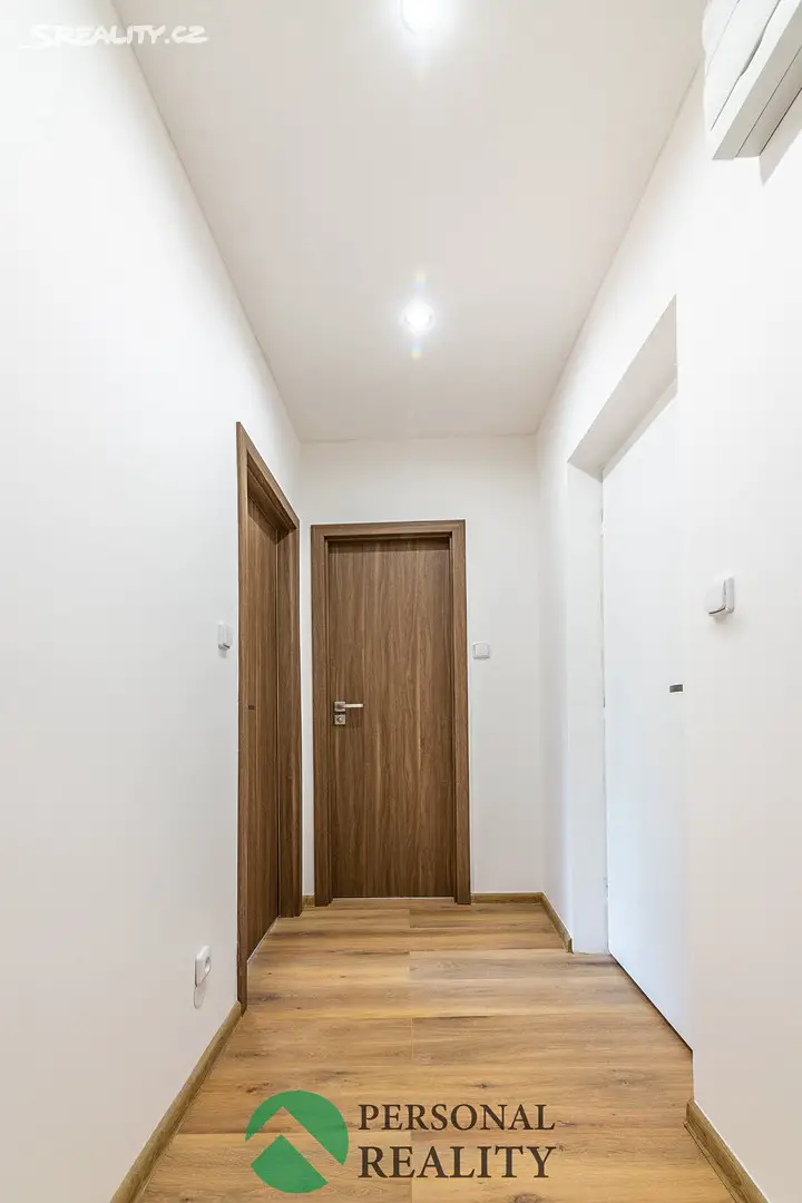 Prodej bytu 2+kk 43 m², Neustupného, Praha - Stodůlky
