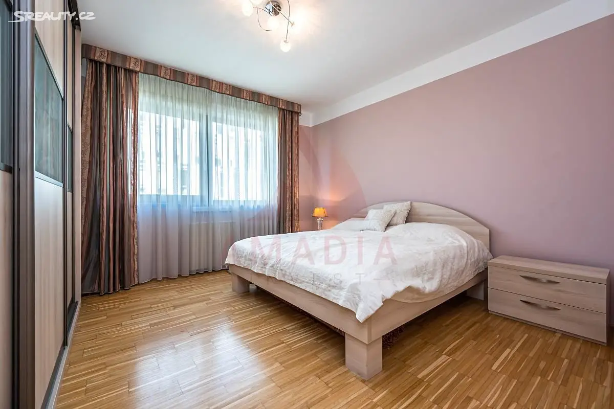 Prodej bytu 3+kk 122 m², Rohanské nábřeží, Praha 8 - Karlín