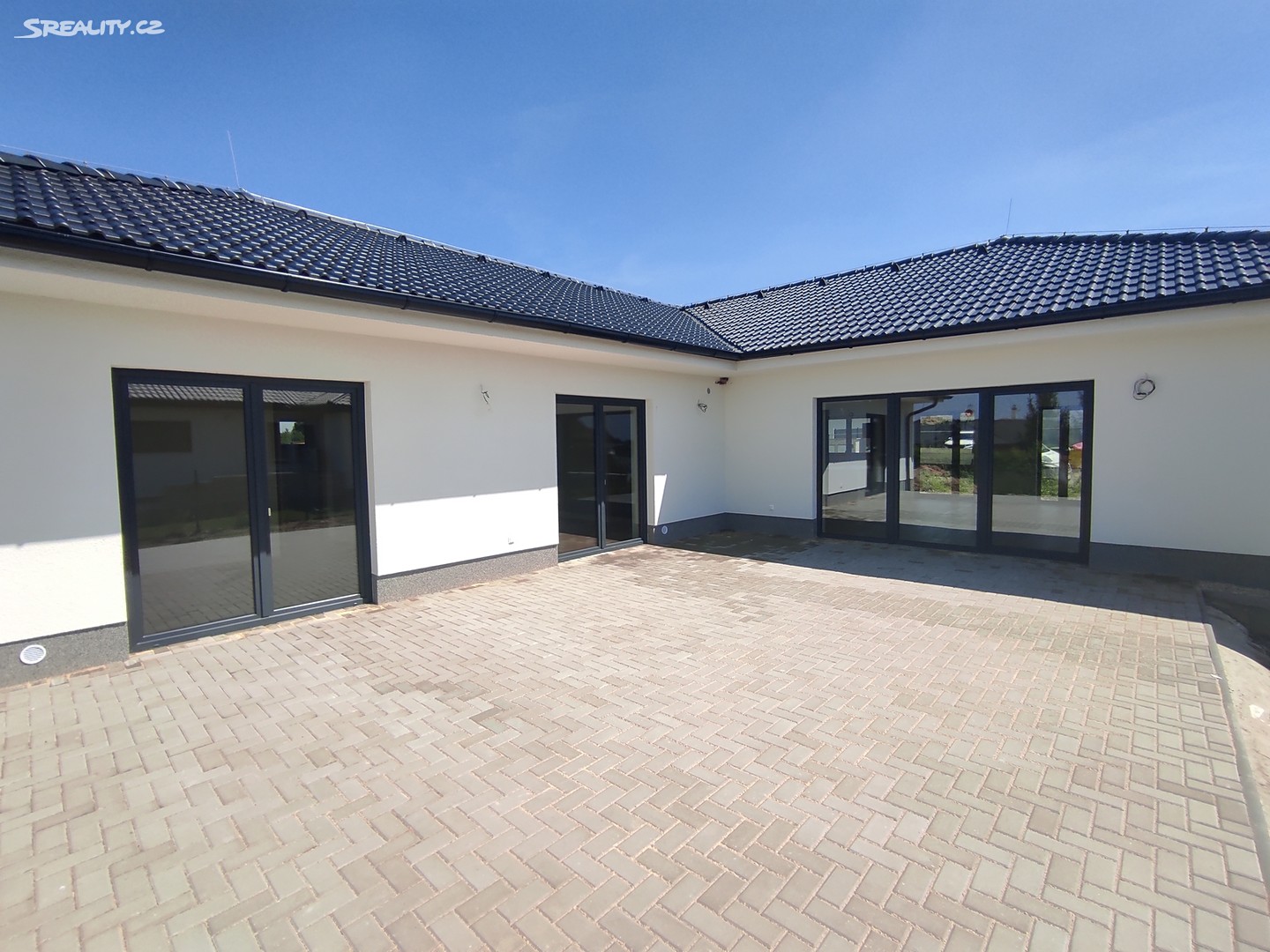 Prodej  rodinného domu 221 m², pozemek 1 000 m², Svojetice, okres Praha-východ