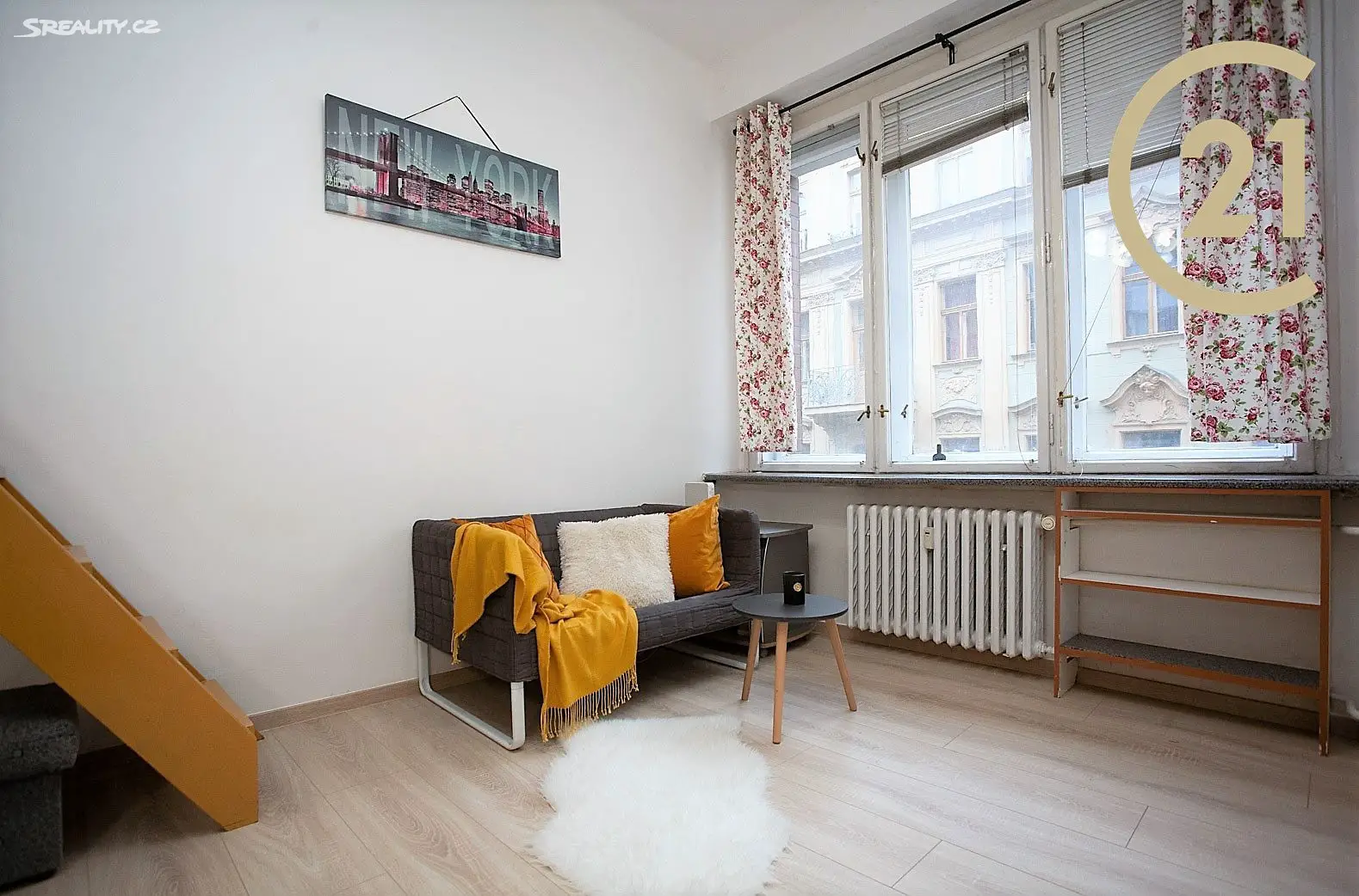 Pronájem bytu 1+kk 23 m², Ve Smečkách, Praha 1 - Nové Město