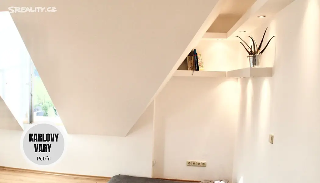 Pronájem bytu 2+kk 42 m², Petřín, Karlovy Vary