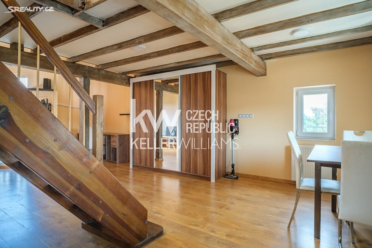Pronájem bytu 2+kk 71 m², Závodu míru, Karlovy Vary - Stará Role