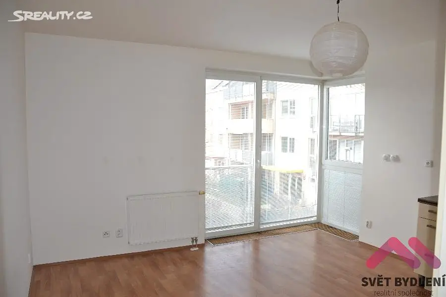 Pronájem bytu 2+kk 41 m², Pod Nouzovem, Praha - Kbely
