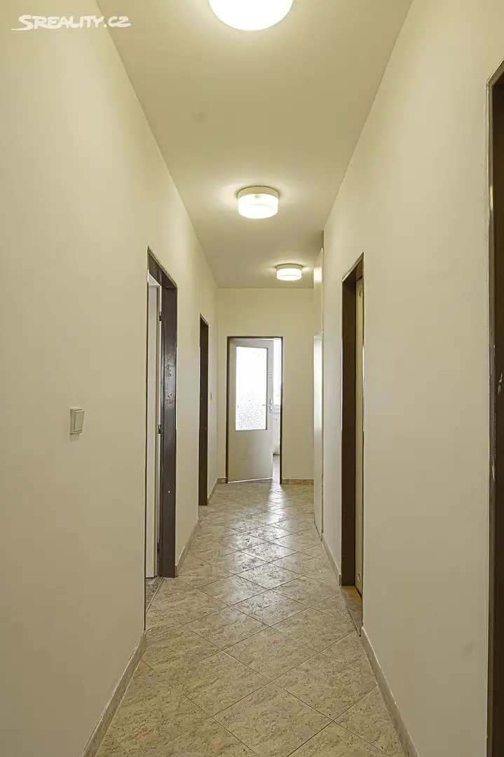 Pronájem bytu 3+1 85 m², U zeleného ptáka, Praha 4 - Kunratice