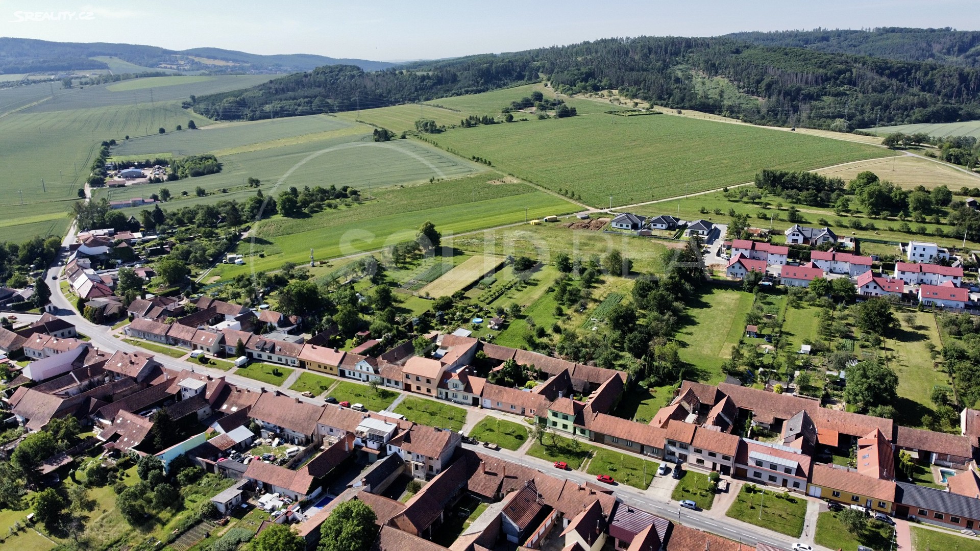 Prodej  stavebního pozemku 1 396 m², Moravské Knínice, okres Brno-venkov