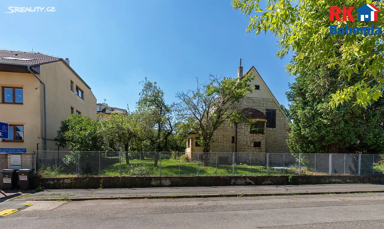 Prodej  komerčního pozemku 3 350 m², Libeňská, Praha - Čimice