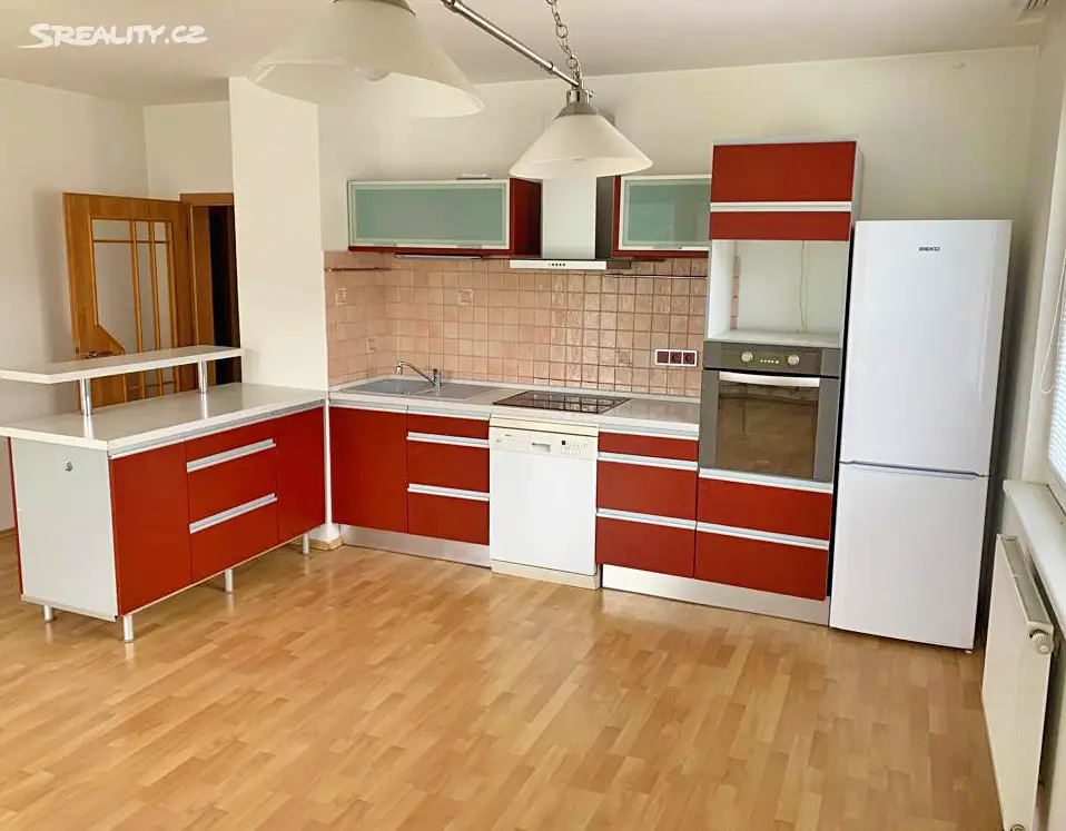 Prodej bytu 3+1 73 m², Waldertova, Karlovy Vary - Drahovice