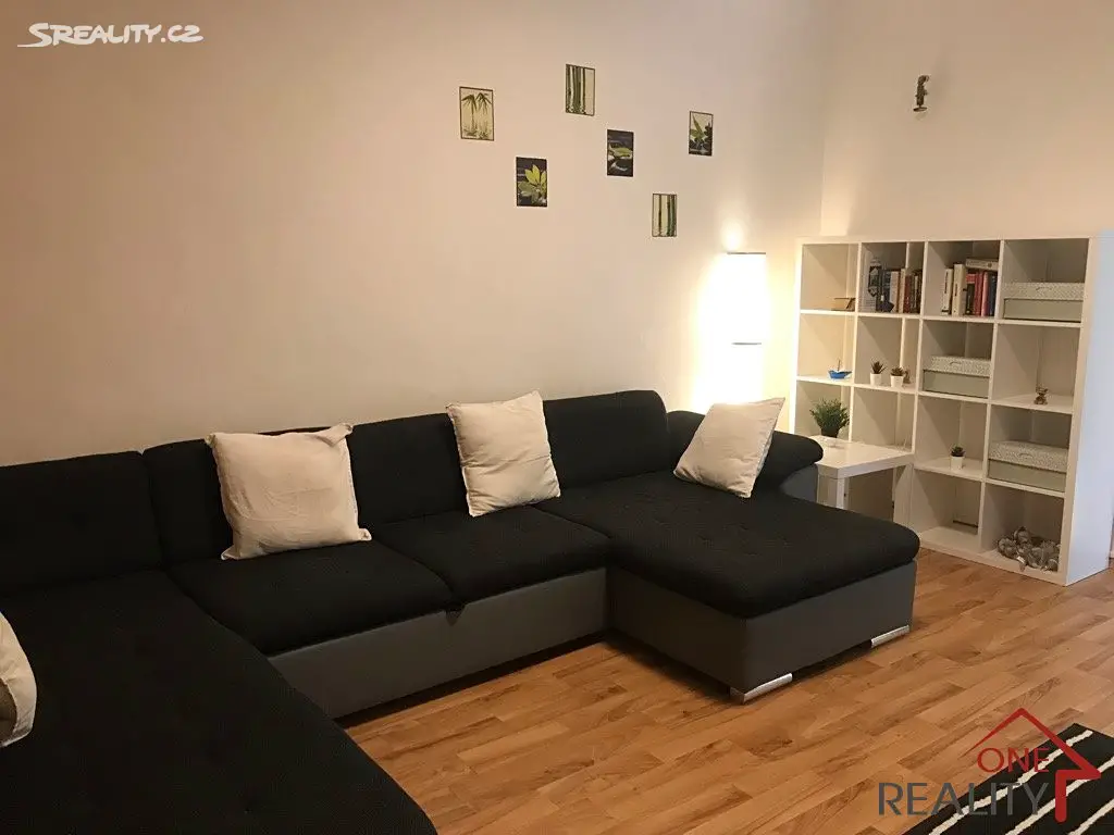 Prodej bytu 3+1 77 m², Benešovo nábřeží, Zlín