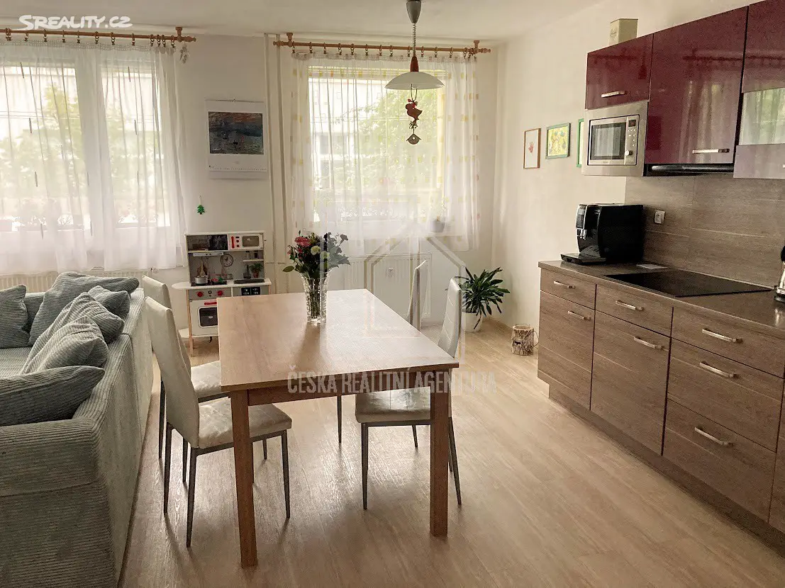 Prodej bytu 3+kk 84 m², Kloboukova, Praha 4 - Chodov