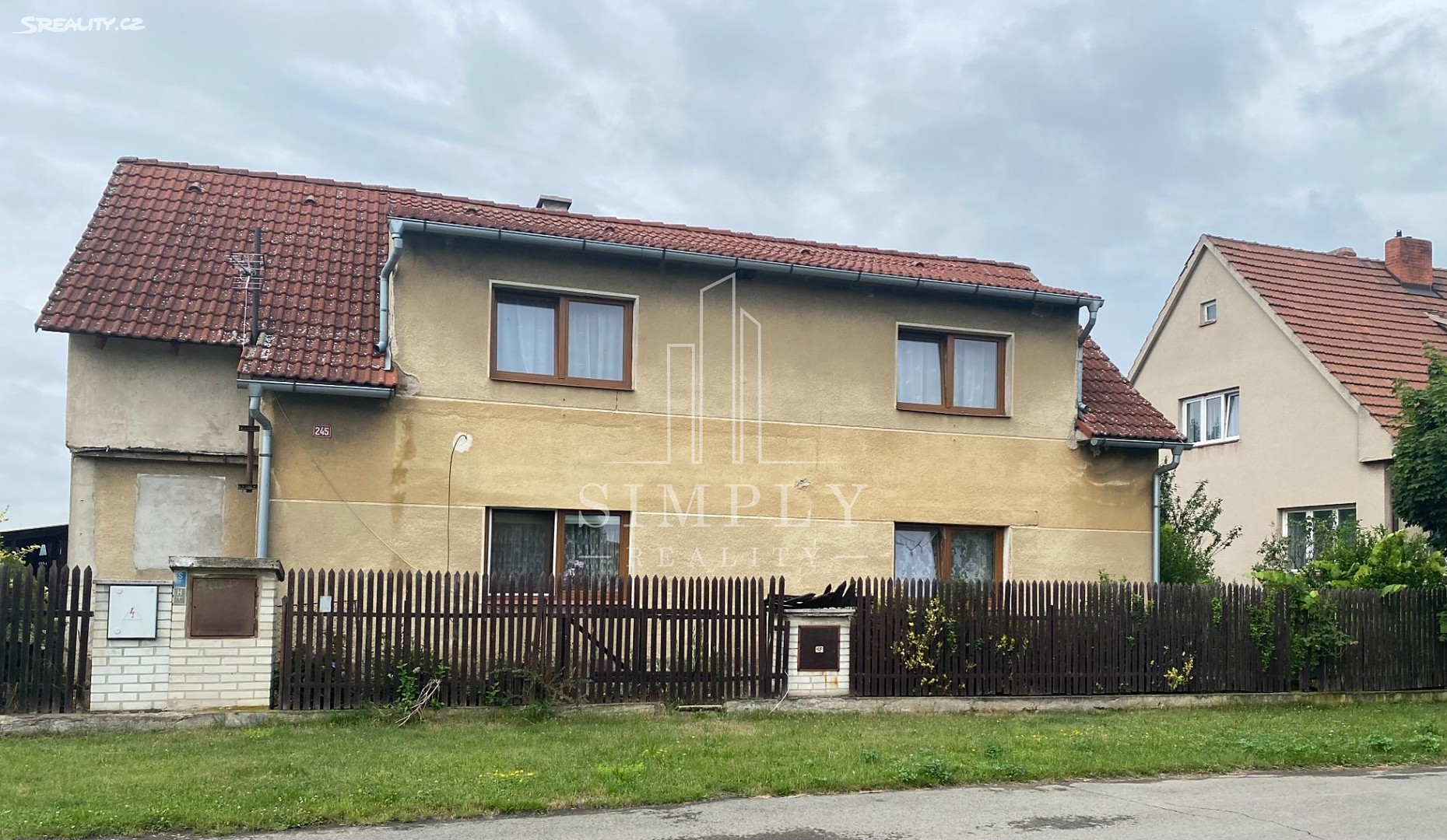 Prodej  rodinného domu 160 m², pozemek 1 223 m², Nerudova, Dolní Beřkovice