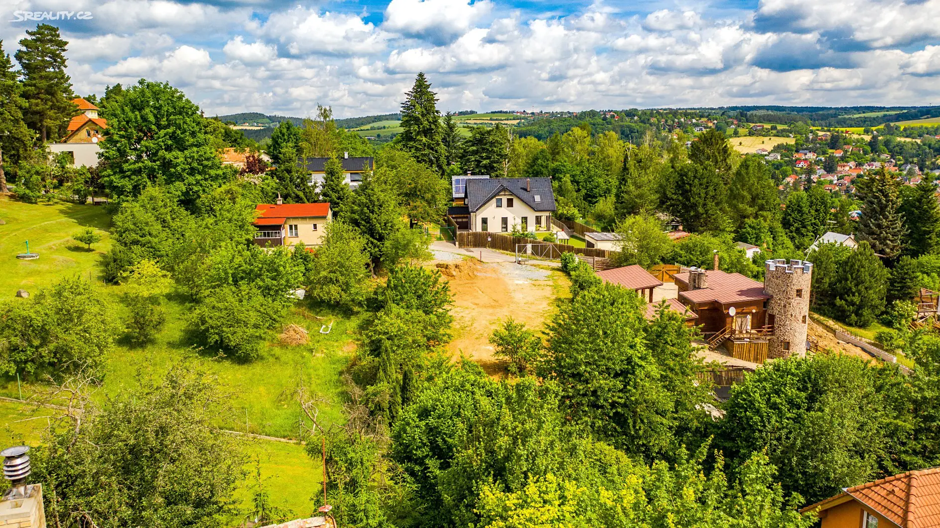 Prodej  rodinného domu 228 m², pozemek 976 m², Mnichovice - Božkov, okres Praha-východ