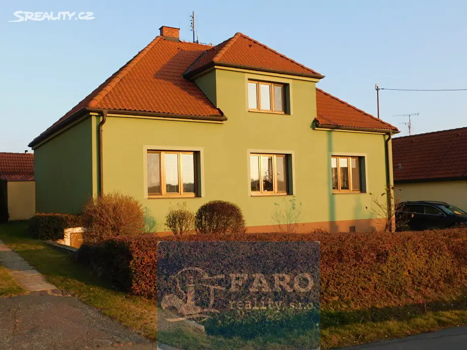 Prodej  rodinného domu 150 m², pozemek 2 002 m², Tvořihráz, okres Znojmo