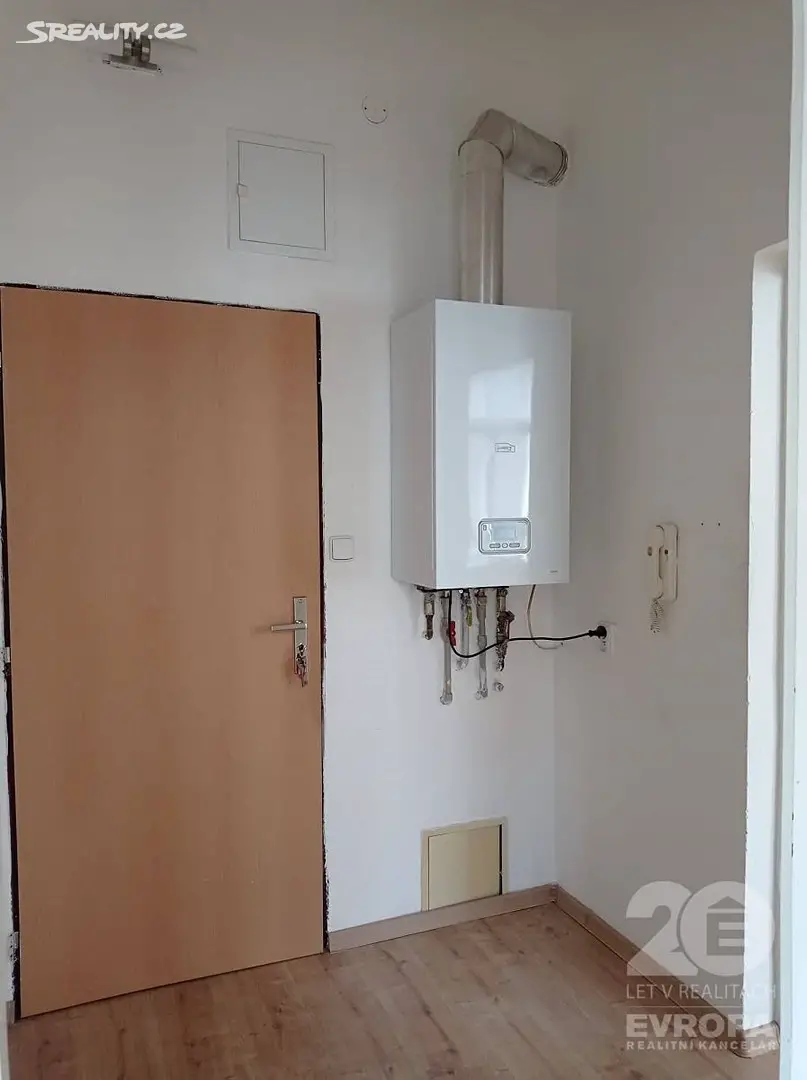Pronájem bytu 1+1 37 m², 28. října, Liberec - Liberec VII-Horní Růžodol