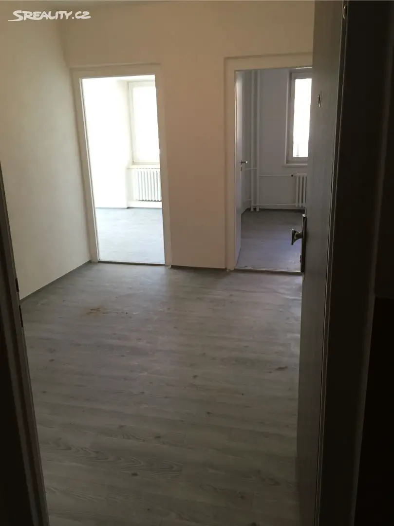 Pronájem bytu 1+1 47 m², Varenská, Ostrava - Moravská Ostrava