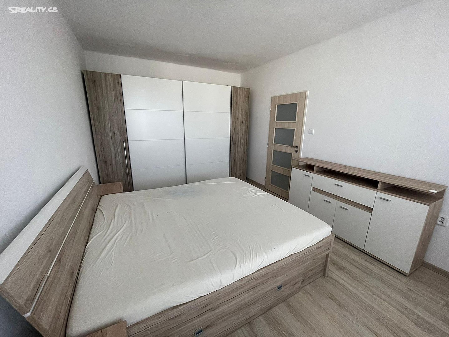 Pronájem bytu 2+1 63 m², Nad Úslavou, Plzeň - Lobzy