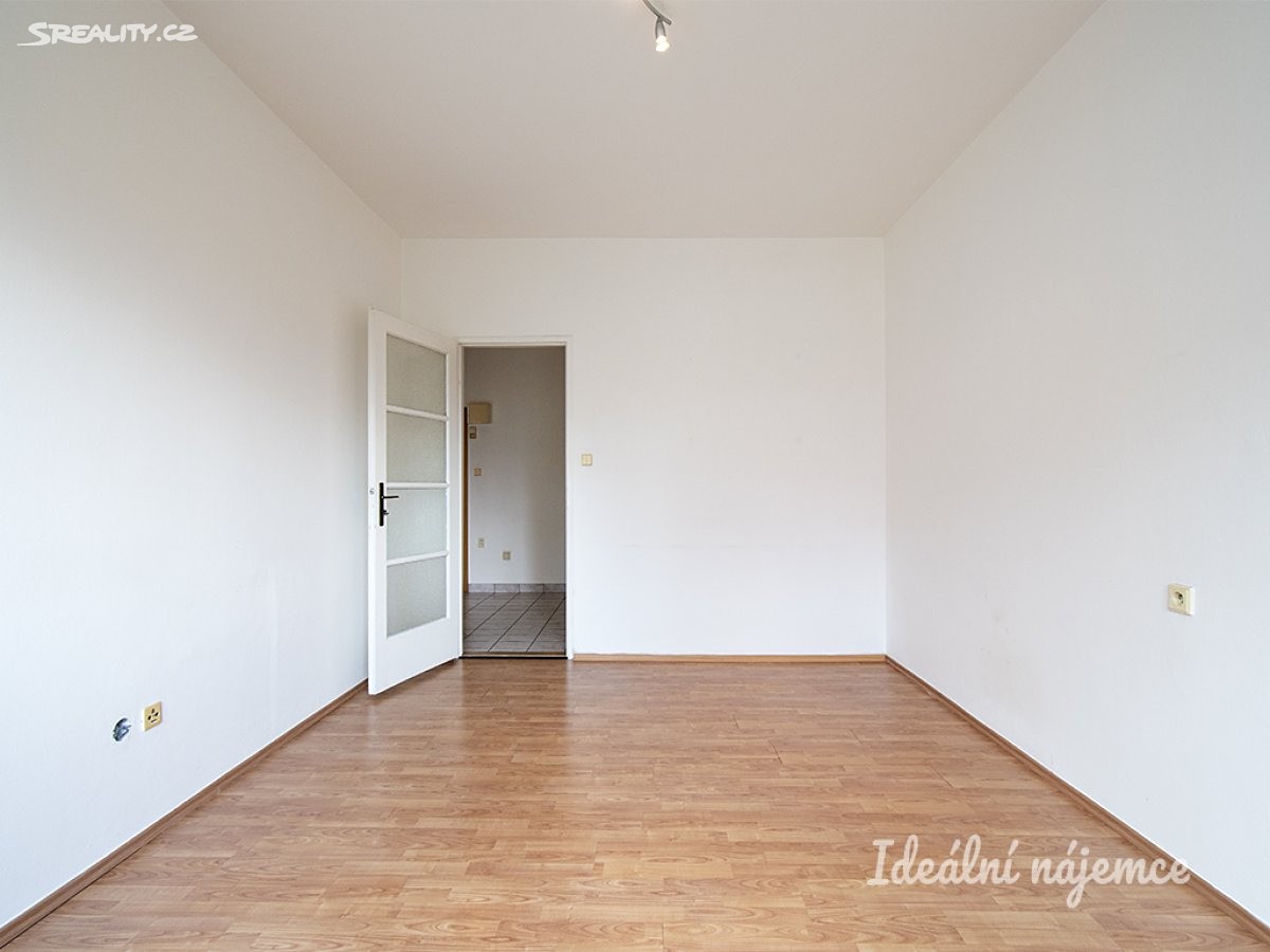 Pronájem bytu 2+1 43 m², Na Hubálce, Praha 6 - Střešovice