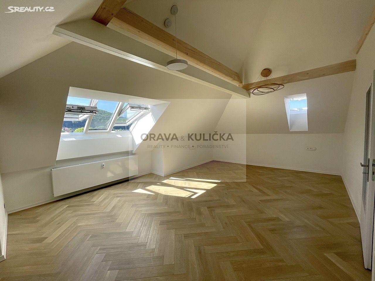 Pronájem bytu 2+kk 68 m² (Podkrovní), Jungmannova, Hranice - Hranice I-Město