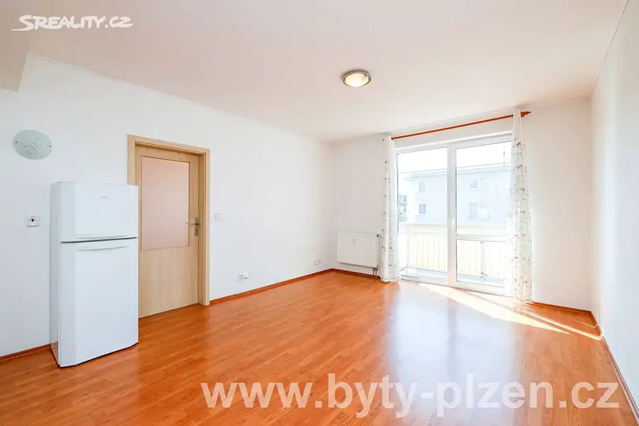 Pronájem bytu 2+kk 50 m², Květná, Plzeň - Východní Předměstí