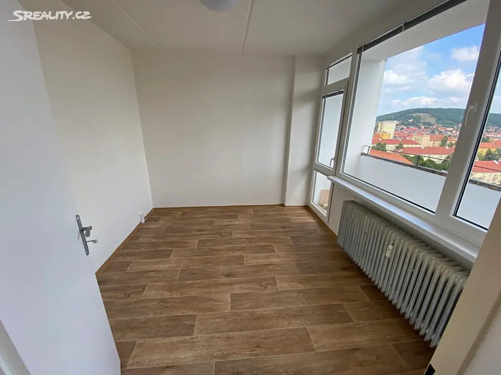 Pronájem bytu 3+1 64 m², M. G. Dobnera, Most
