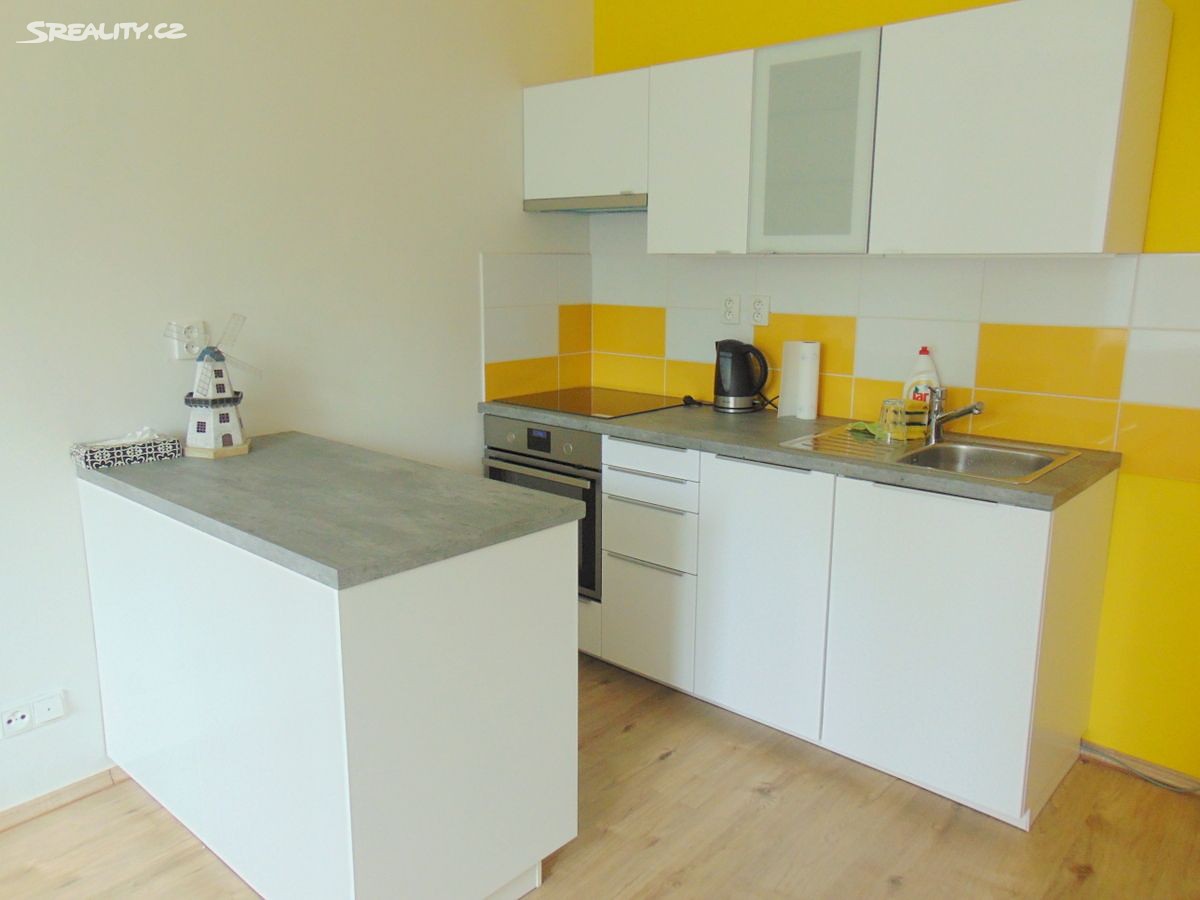 Prodej bytu 2+kk 44 m², Moskevská, Praha 10 - Vršovice