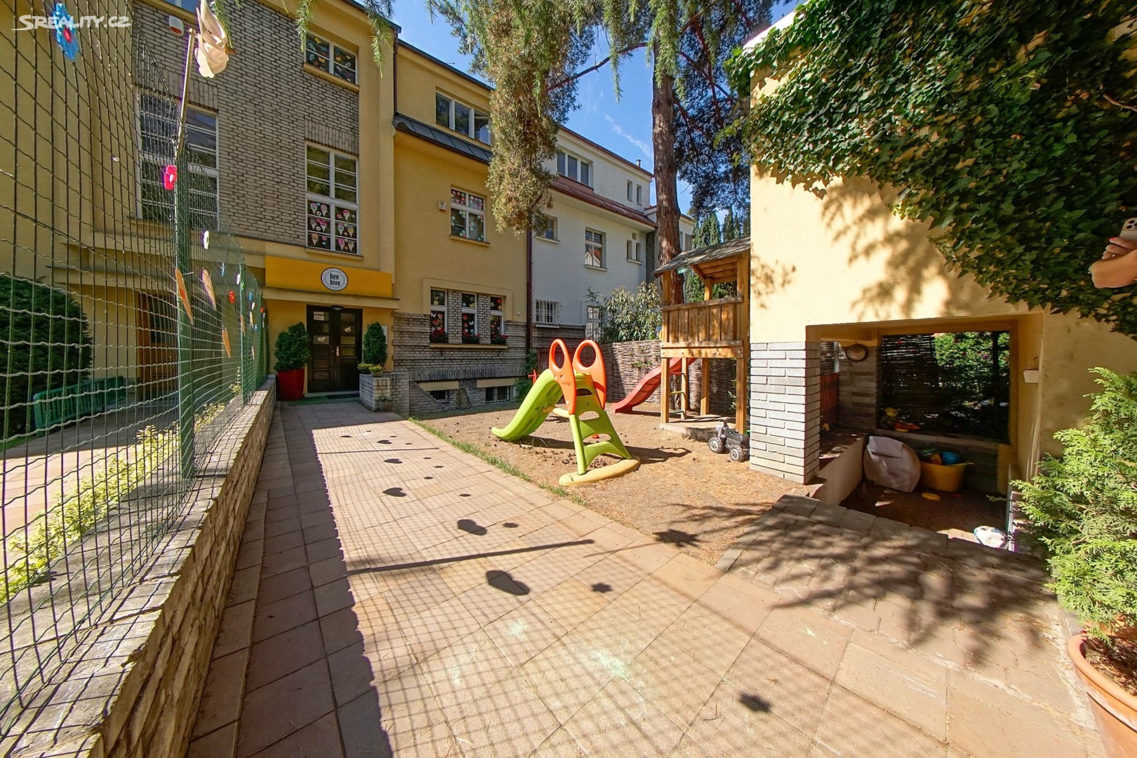 Prodej  rodinného domu 230 m², pozemek 160 m², Soběslavská, Praha 3 - Vinohrady