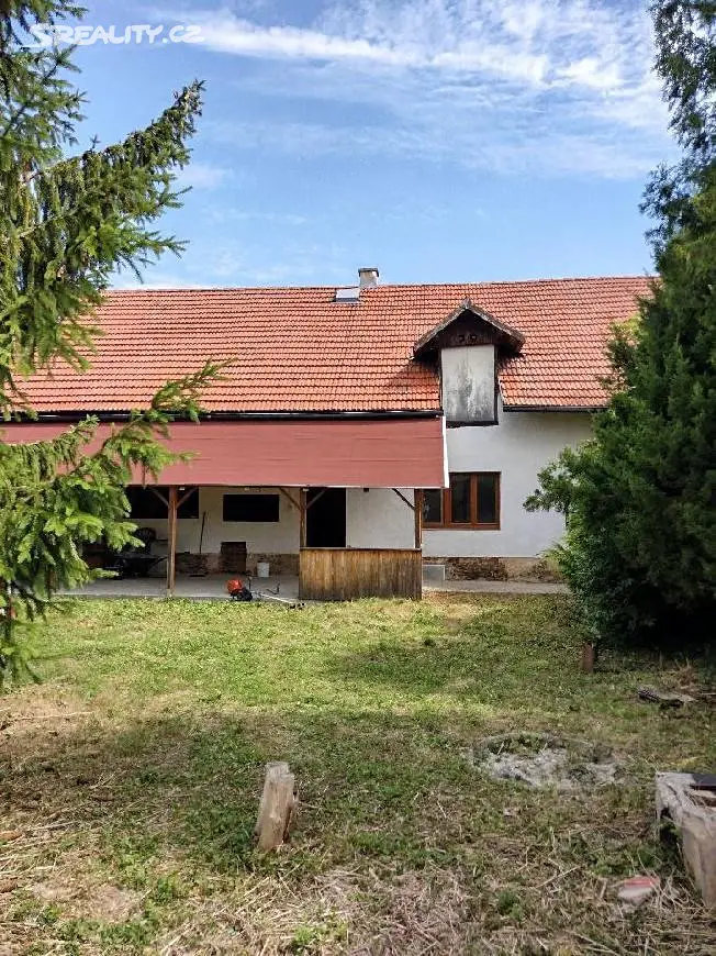 Prodej  rodinného domu 550 m², pozemek 1 110 m², Toušice - Mlékovice, okres Kolín