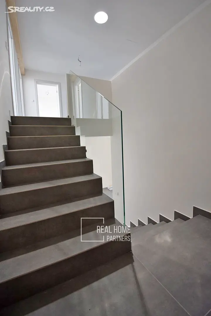 Prodej  rodinného domu 198 m², pozemek 477 m², Branišovice, okres Brno-venkov