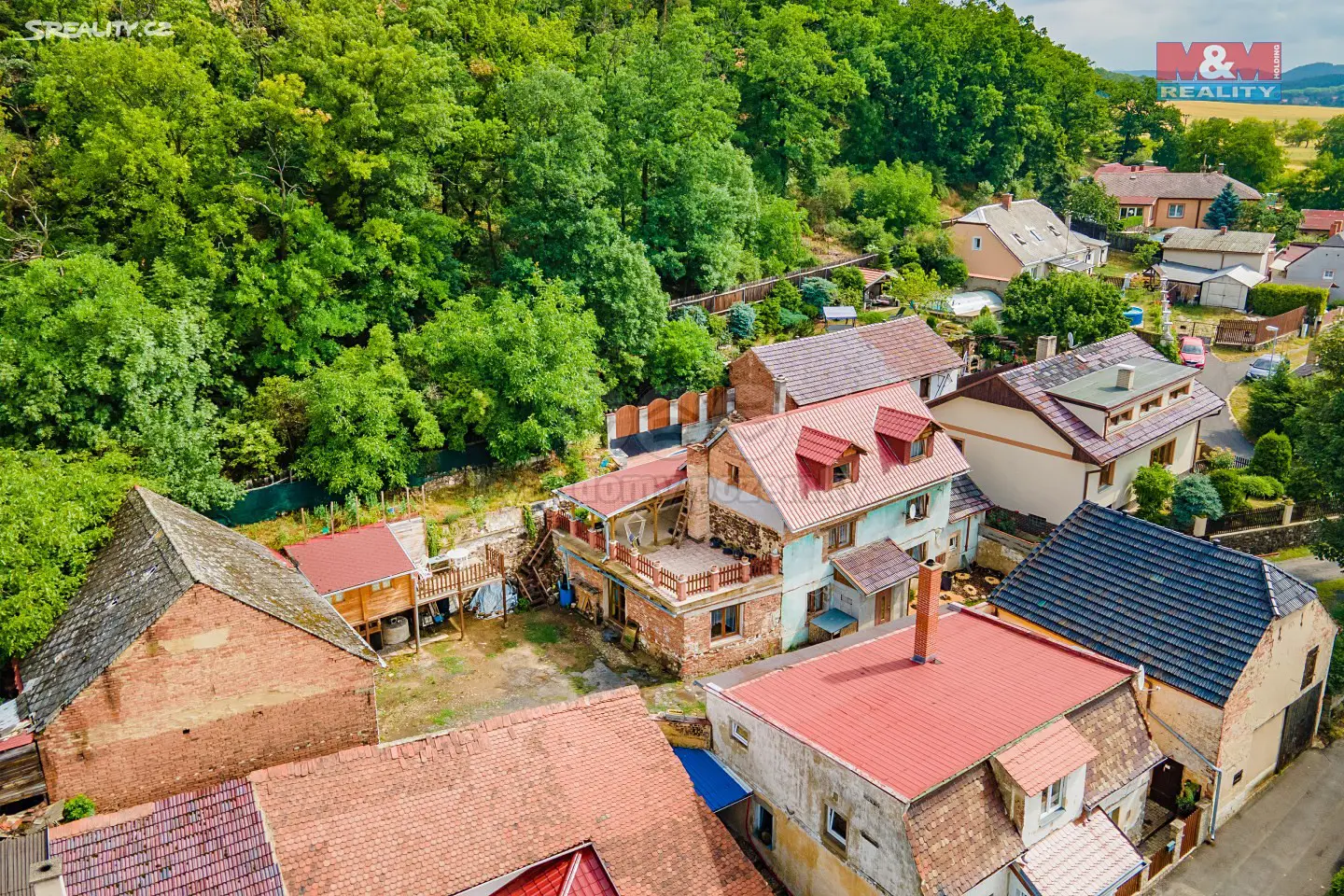Prodej  rodinného domu 250 m², pozemek 423 m², Hrobčice - Mirošovice, okres Teplice