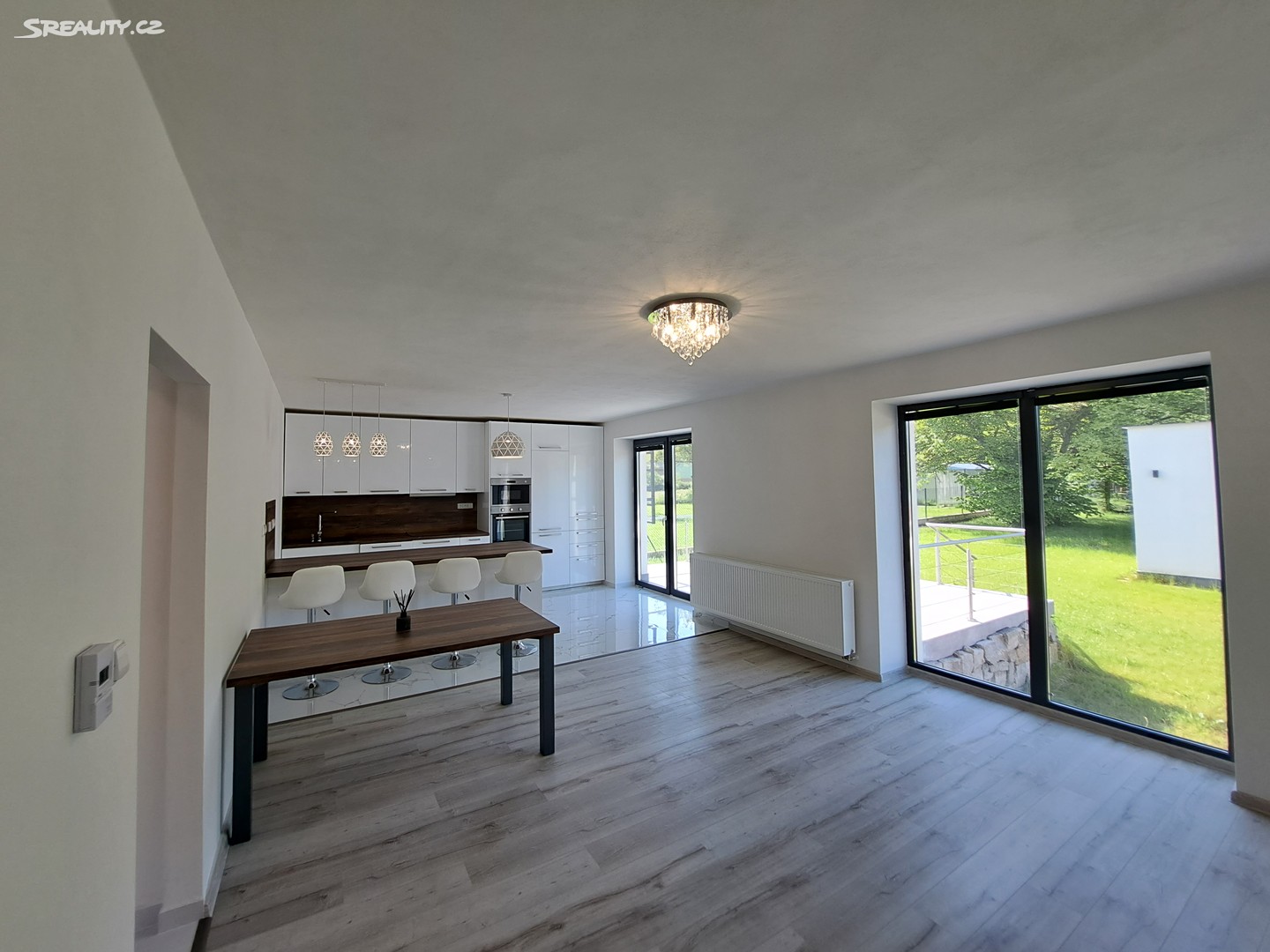 Prodej  rodinného domu 300 m², pozemek 1 000 m², Janovice, okres Frýdek-Místek