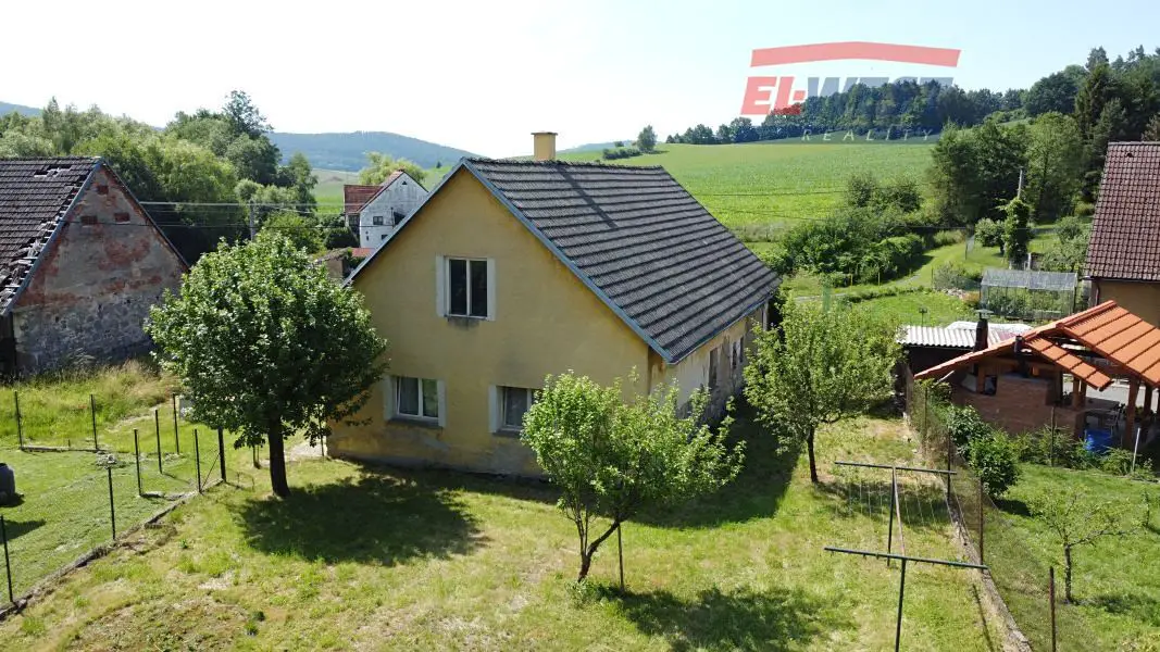 Prodej  rodinného domu 100 m², pozemek 673 m², Kolinec - Vlčkovice, okres Klatovy