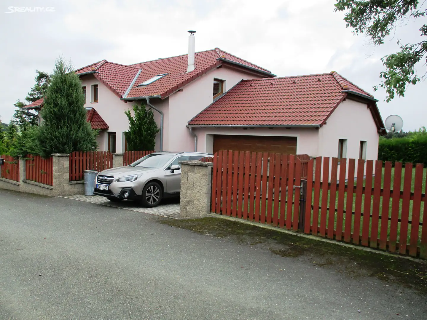 Prodej  rodinného domu 200 m², pozemek 974 m², Miřetice, okres Benešov