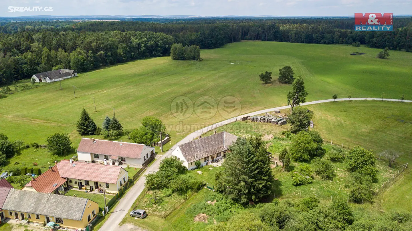 Prodej  rodinného domu 280 m², pozemek 1 227 m², Novosedly nad Nežárkou - Kolence, okres Jindřichův Hradec