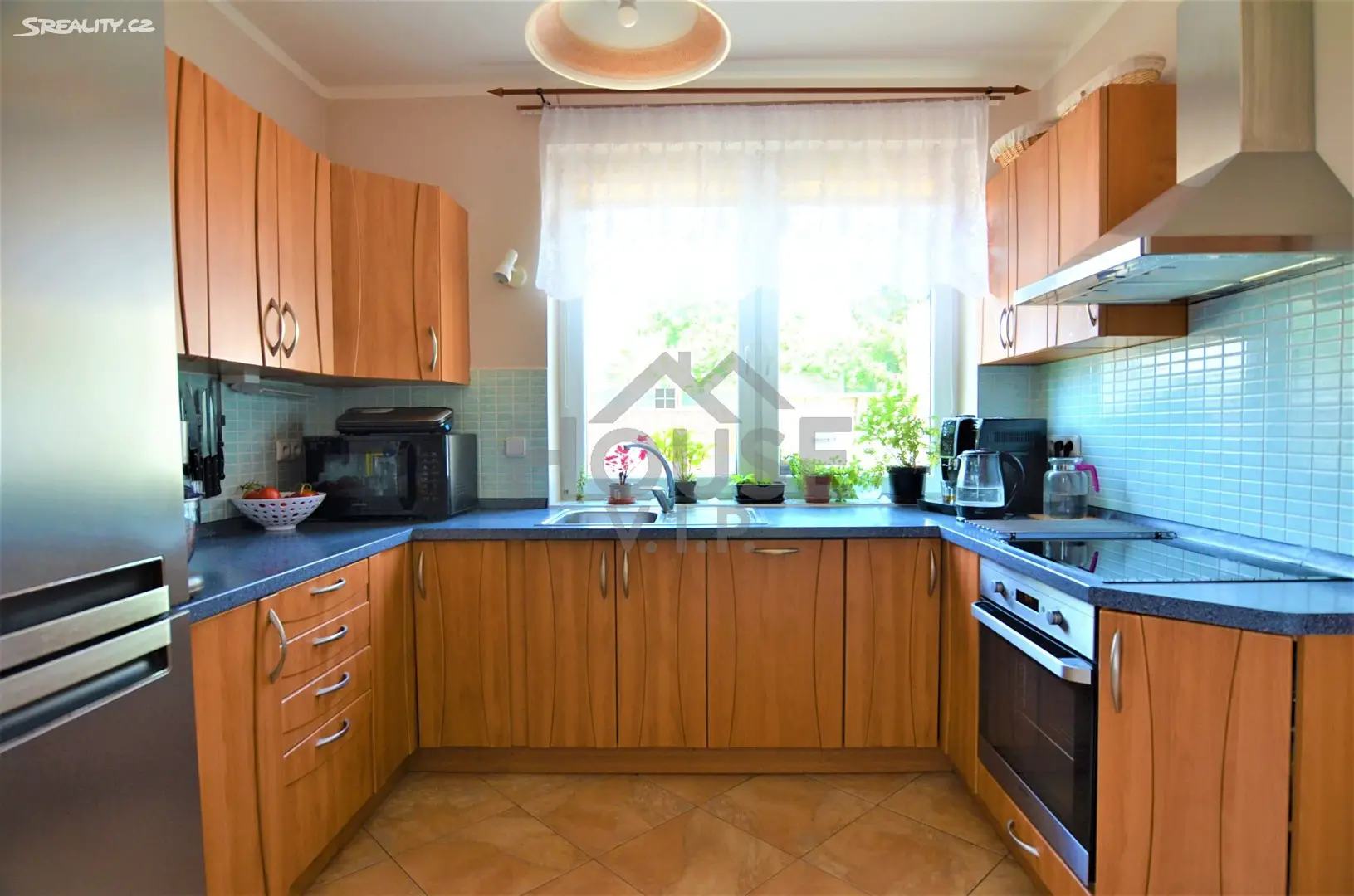 Prodej  rodinného domu 163 m², pozemek 943 m², Sluhy, okres Praha-východ